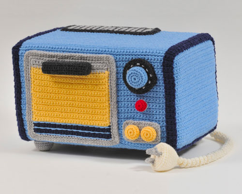 crochet artist trevor smith crafts retro-domestic appliances from wool