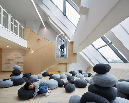 elto consultancy redefines shanghai kindergarten as a life-sized toy