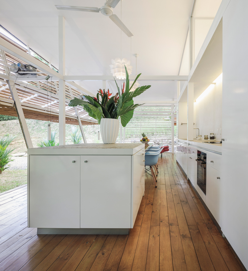 A-01 no footprint house