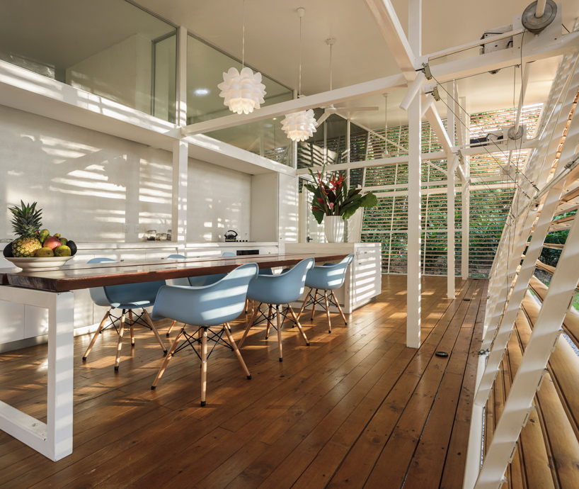 A-01 no footprint house