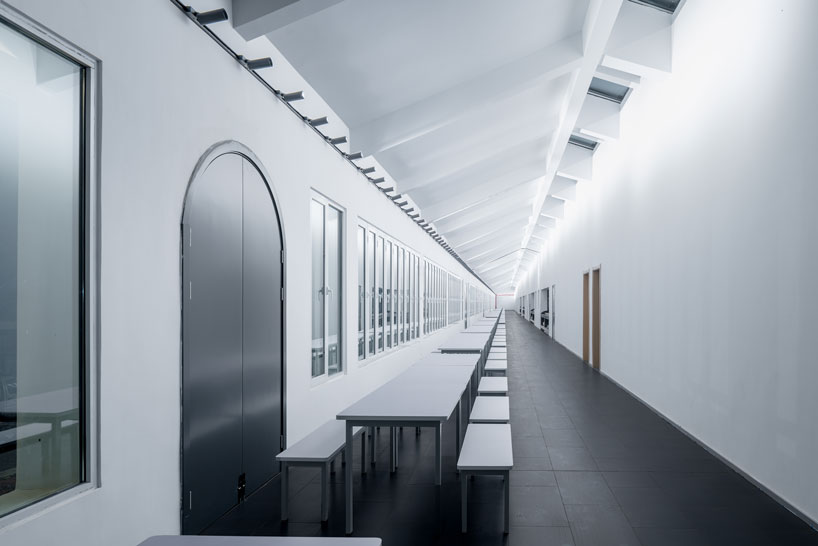 QI ekato meter cafeteria