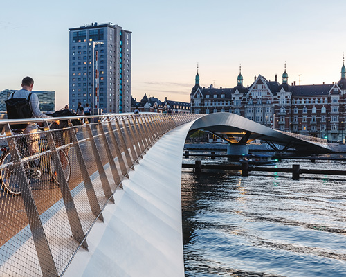 WilkinsonEyre continues revitalization of copenhagen's harbor with foot and cycle bridge