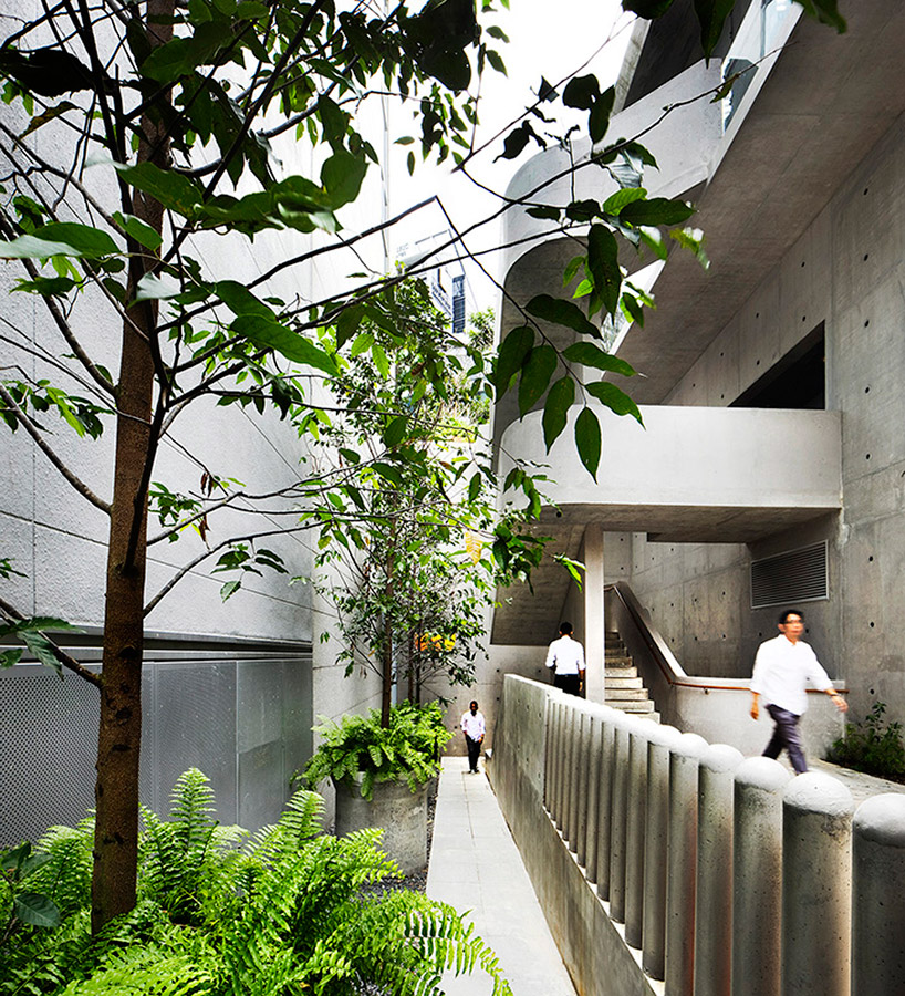 woha tops singapore's design orchard with a luscious green rooftop