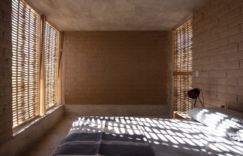 zeller & moye connects box-like volumes to form sustainable housing in rural mexico designboom