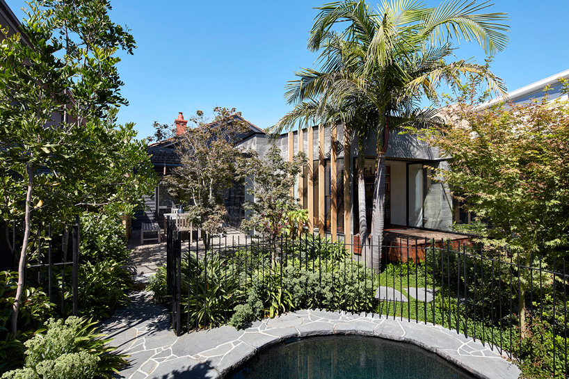 splinter society modernizes australian bungalow into an urban retreat - 5
