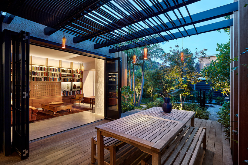 splinter society modernizes australian bungalow into an urban retreat - 1