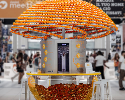 carlo ratti's feel the peel juice bar turns orange peels into bioplastic cups