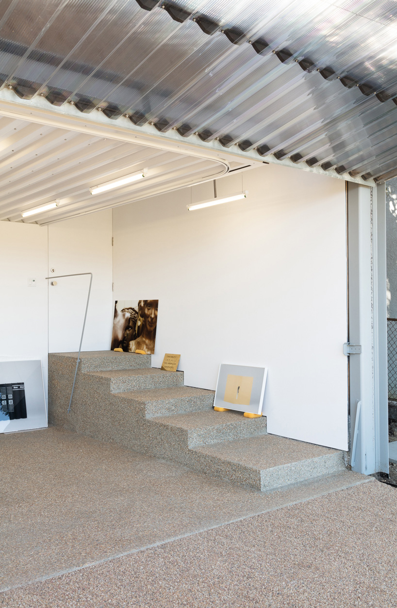  FAR adds artist's studio clad in translucent folding façade to los angeles house