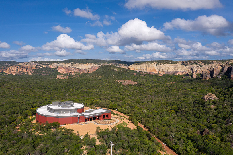 the spiral-shaped 'museu da natureza' is set amid brazil's natural landscape - 3