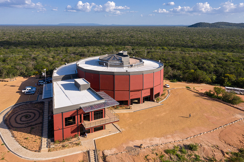 the spiral-shaped 'museu da natureza' is set amid brazil's natural landscape - 7
