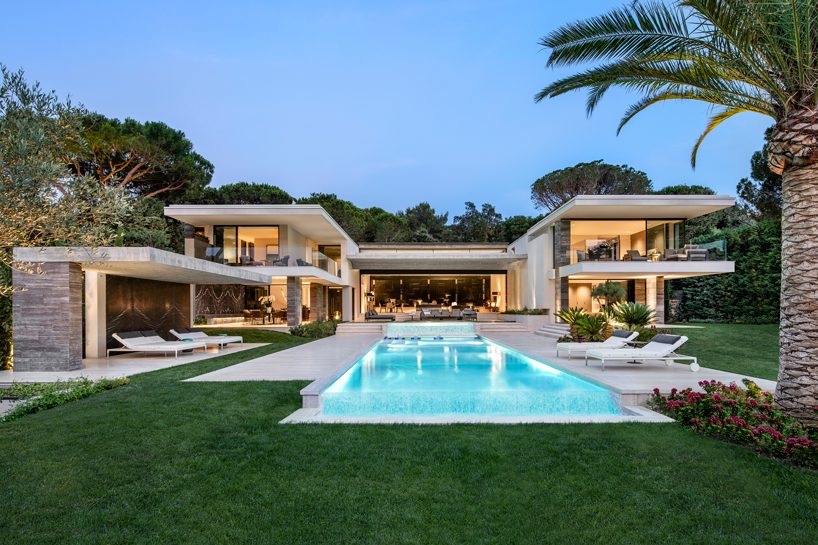 SAOTA's saint tropez summer house features an undulating timber ceiling designboom