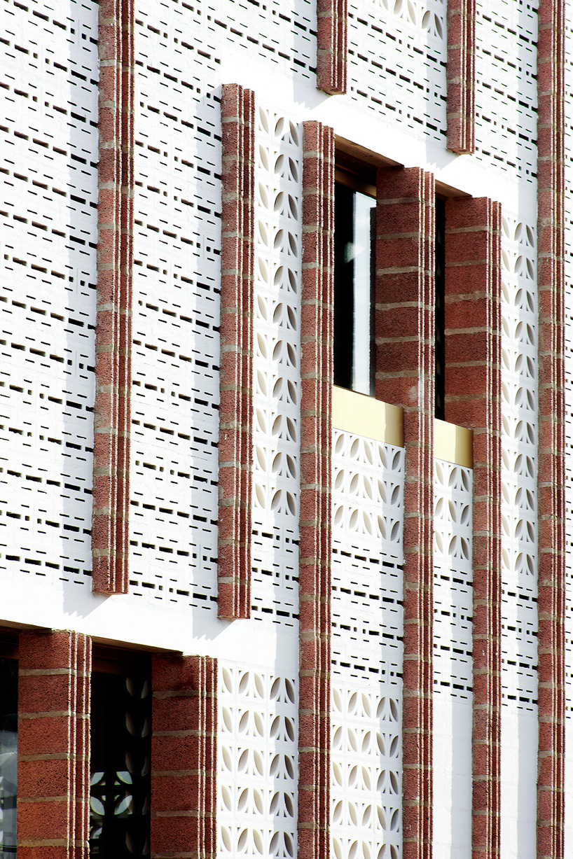 SMS arquitectos wraps high school extension with patterned façade in mallorca - 4