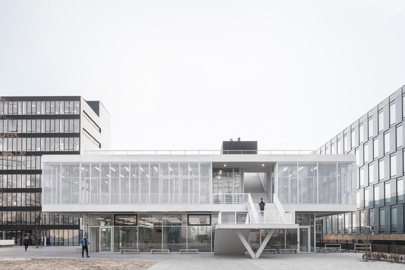 paulien bremmer + hootsmans extend rietveld academy & sandberg institute in amsterdam - 1