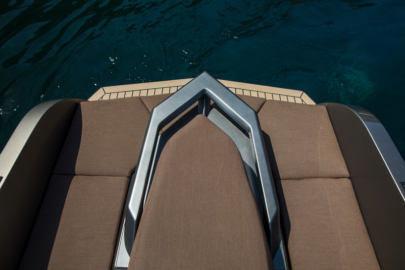 the vanqraft VQ16 is part waterscooter and part superyacht - 1