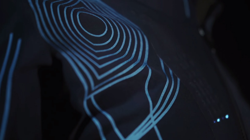 the sound shirt lets deaf people feel music on their skin - 1