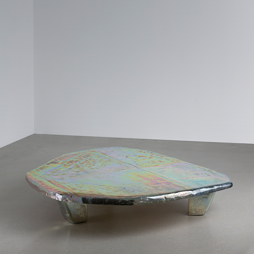 vincenzo de cotiis éternel unveils iridescent pieces at carpenters workshop gallery in paris