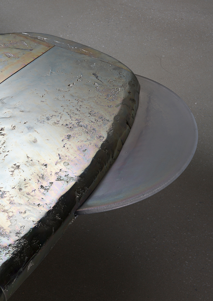 vincenzo de cotiis éternel unveils iridescent pieces at carpenters workshop gallery in paris