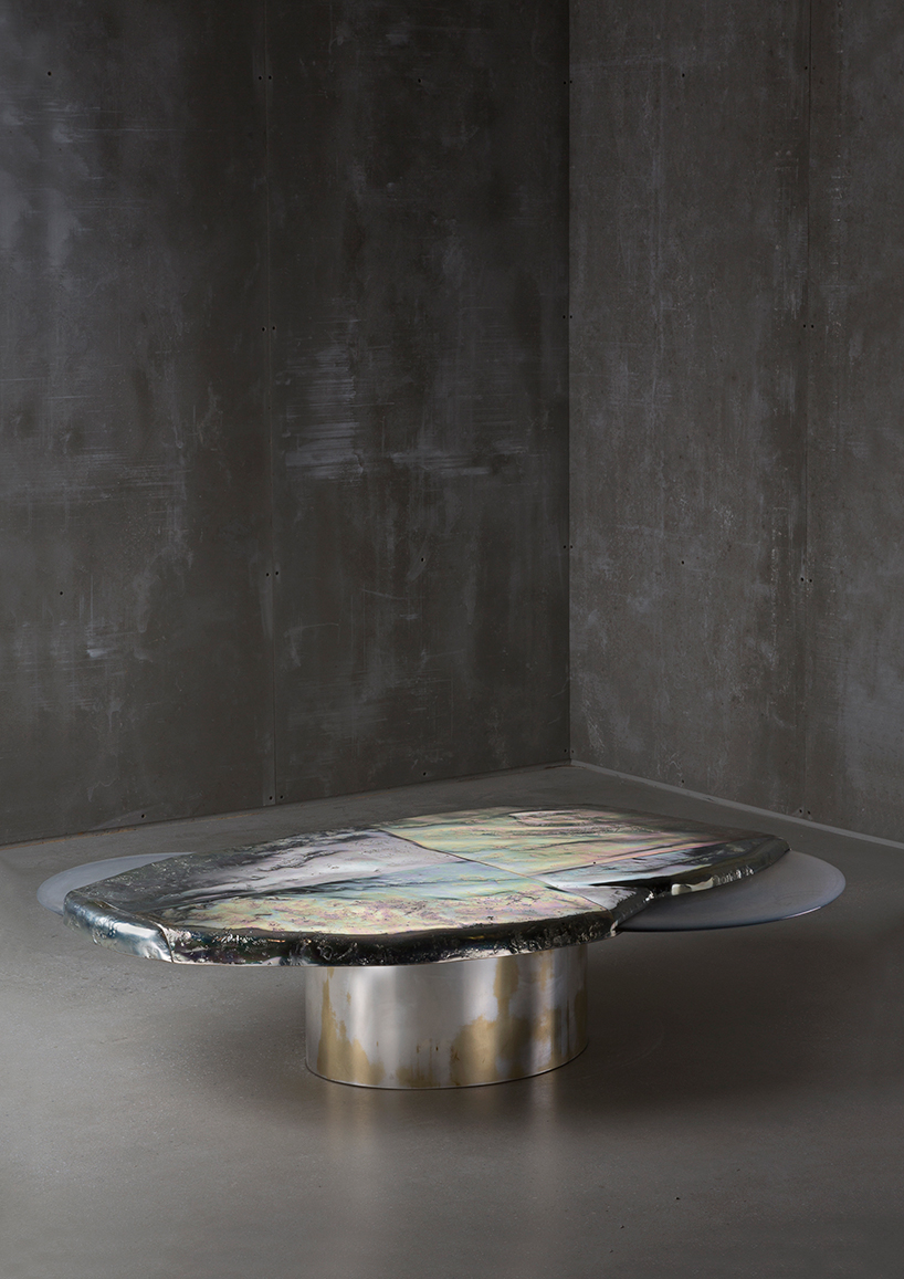 vincenzo de cotiis éternel unveils iridescent pieces at carpenters workshop gallery in paris