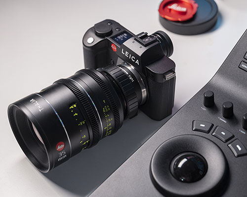 mirrorless 47.3 megapixel leica SL2 camera also captures stunning 4K