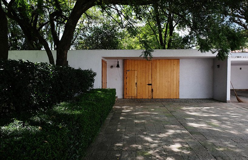 luis barragán's equestrian estate and pool cuadra san cristóbal in mexico city
