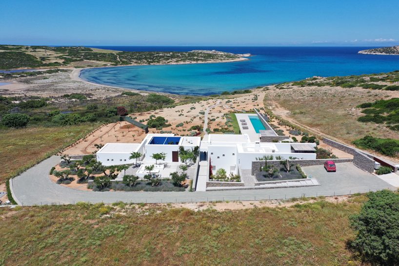 react architects steps 'the gaze' house into idyllic greek island landscape designboom
