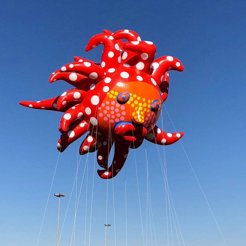 yayoi kusama joins macy’s thanksgiving day parade with giant polka-dot balloon