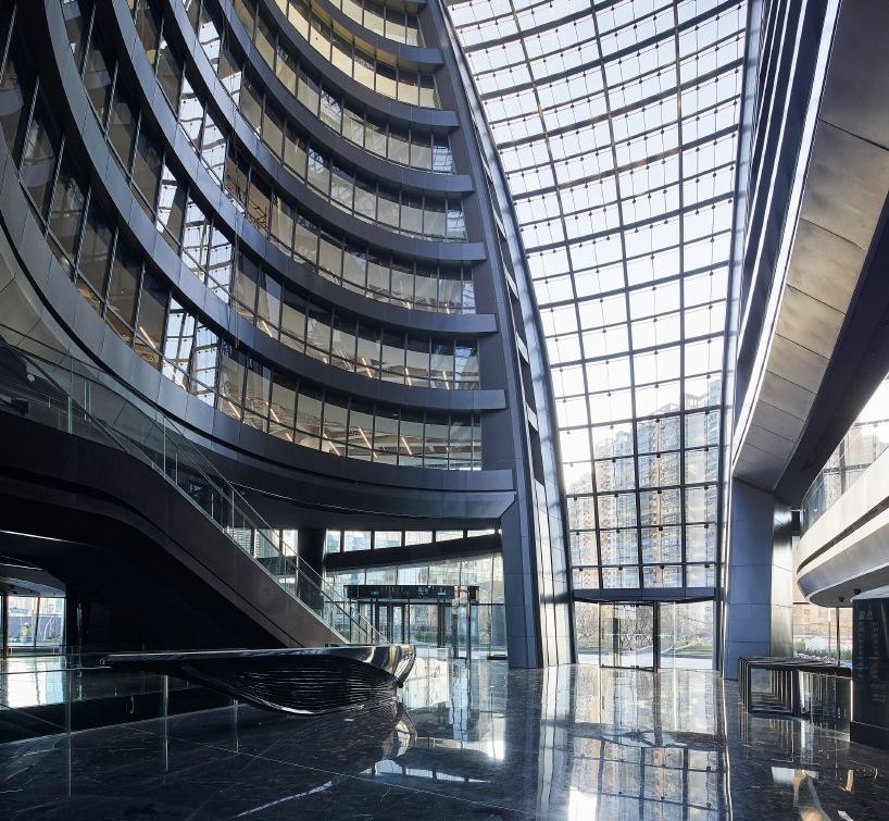 zaha hadid architects completes 'leeza SOHO tower' in beijing - 9
