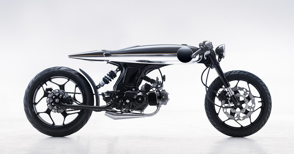 Form design idea #416: bandit9 tailors EVE LUX motorcycle’s futuristic form in two-tone pinstripe