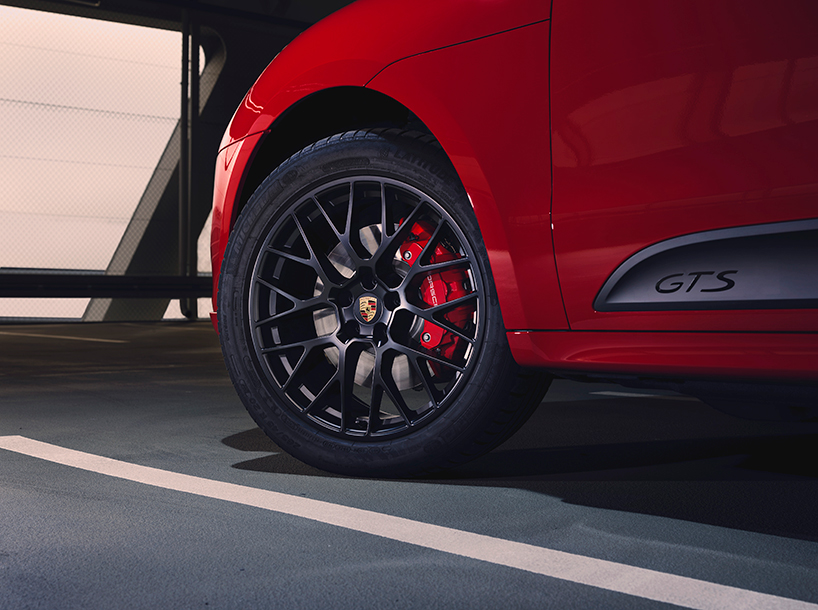 more power, more aggression: new porsche macan GTS announced - 5