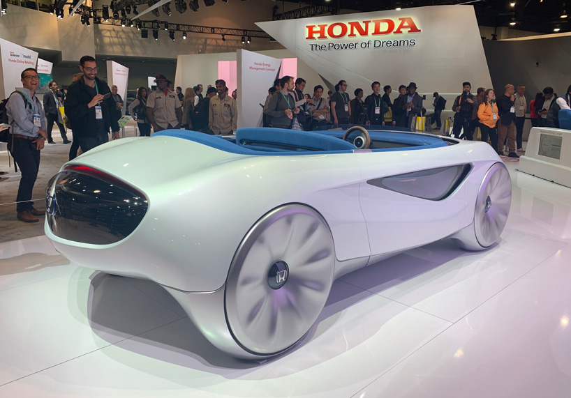 the honda augmented driving concept lets drivers change lanes by swiping left or right