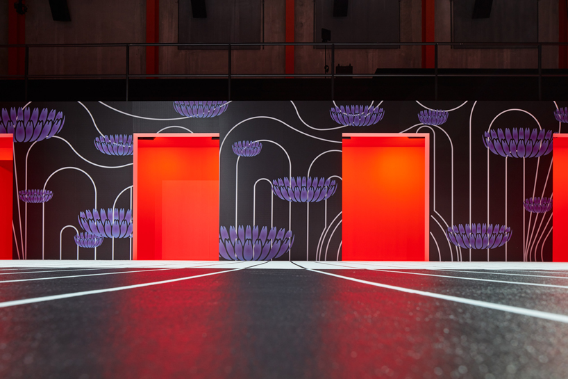 AMO designs graphic piazzas for prada's 2020 fall/winter womenswear show AMO designs graphic piazzas for prada's 2020 fall/winter womenswear show