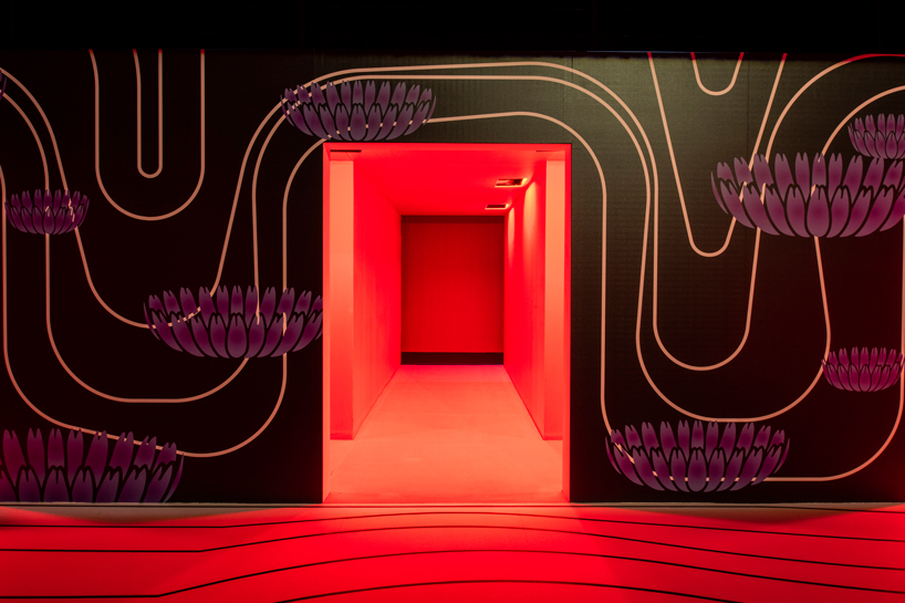 AMO designs graphic piazzas for prada's 2020 fall/winter womenswear show AMO designs graphic piazzas for prada's 2020 fall/winter womenswear show