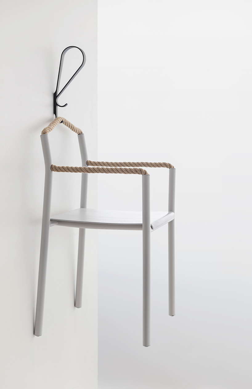 ronan & erwan bouroullec's rope chair for artek encourages creativity in posture