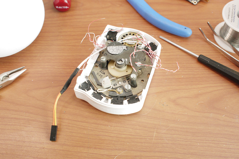 space engineer builds distraction-free rotary cellphone using vintage dial - 6