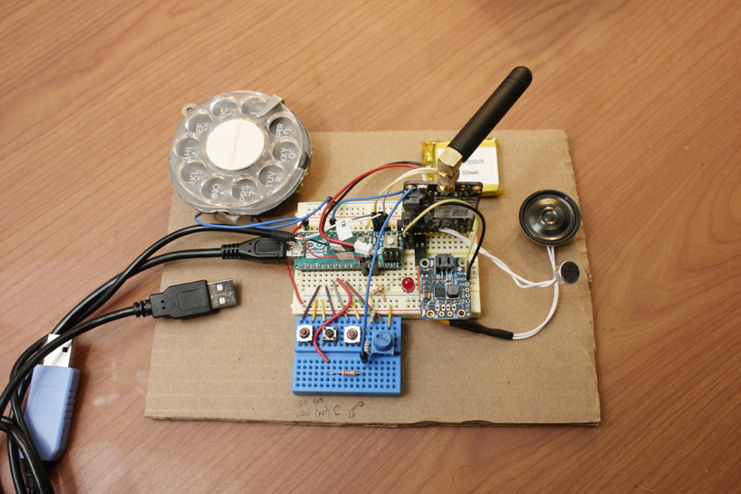 space engineer builds distraction-free rotary cellphone using vintage dial - 7