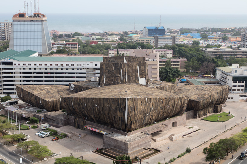 interview: ibrahim mahama on his monumental jute sack installations at design indaba 2020