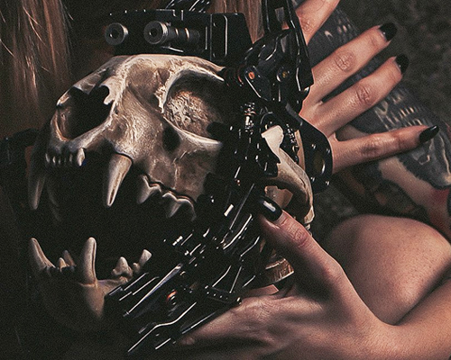 kranio is a 'cyberpunk' bluetooth speaker encased in a 3D modelled lynx skull