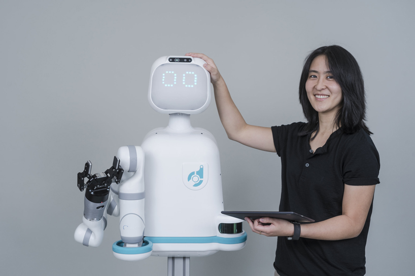 could robot nurses help save workers during pandemics COVID-19?