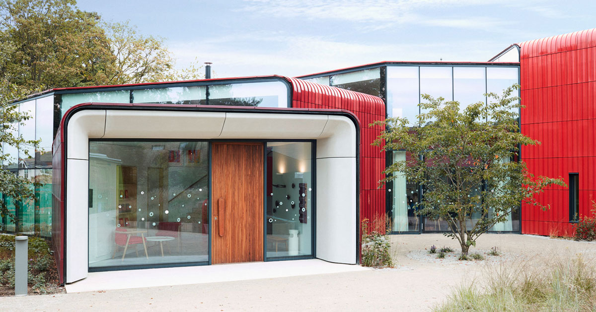 Form design idea #352: graduating red volumes form ab rogers’ maggie’s centre at the royal marsden in surrey