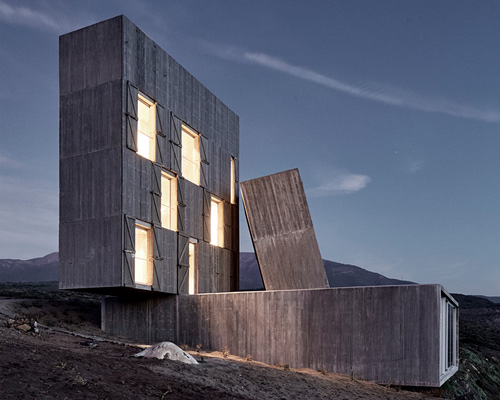 alejandro aravena's casa ochoquebradas in chile photographed by cristóbal palma