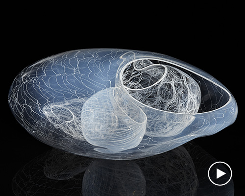 dale chihuly captures the movement of lace in glass in merletto collection