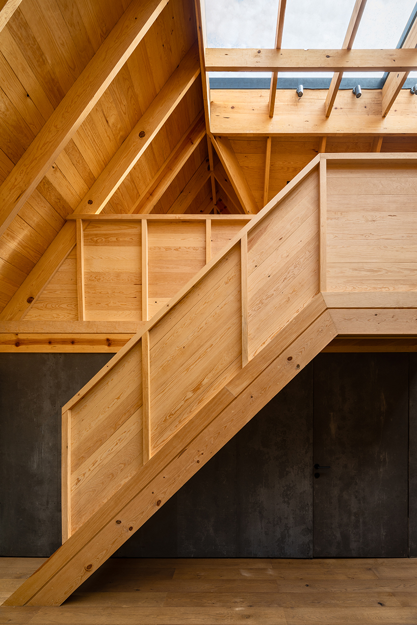 estudio MMX CRA house