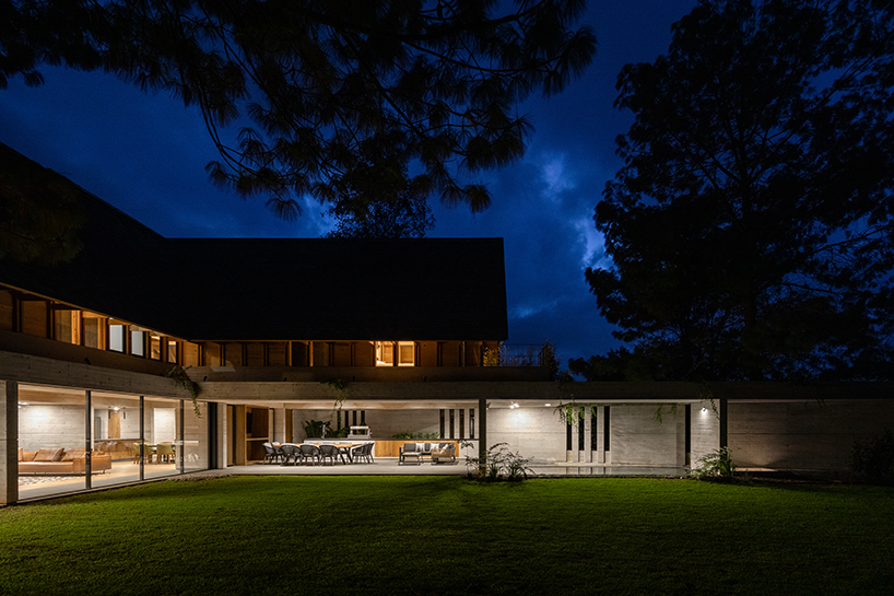 estudio MMX CRA house