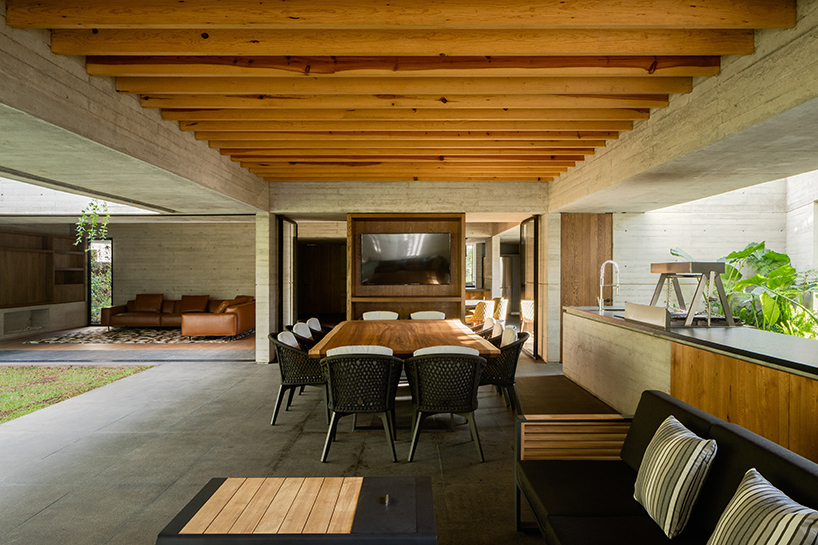 estudio MMX CRA house