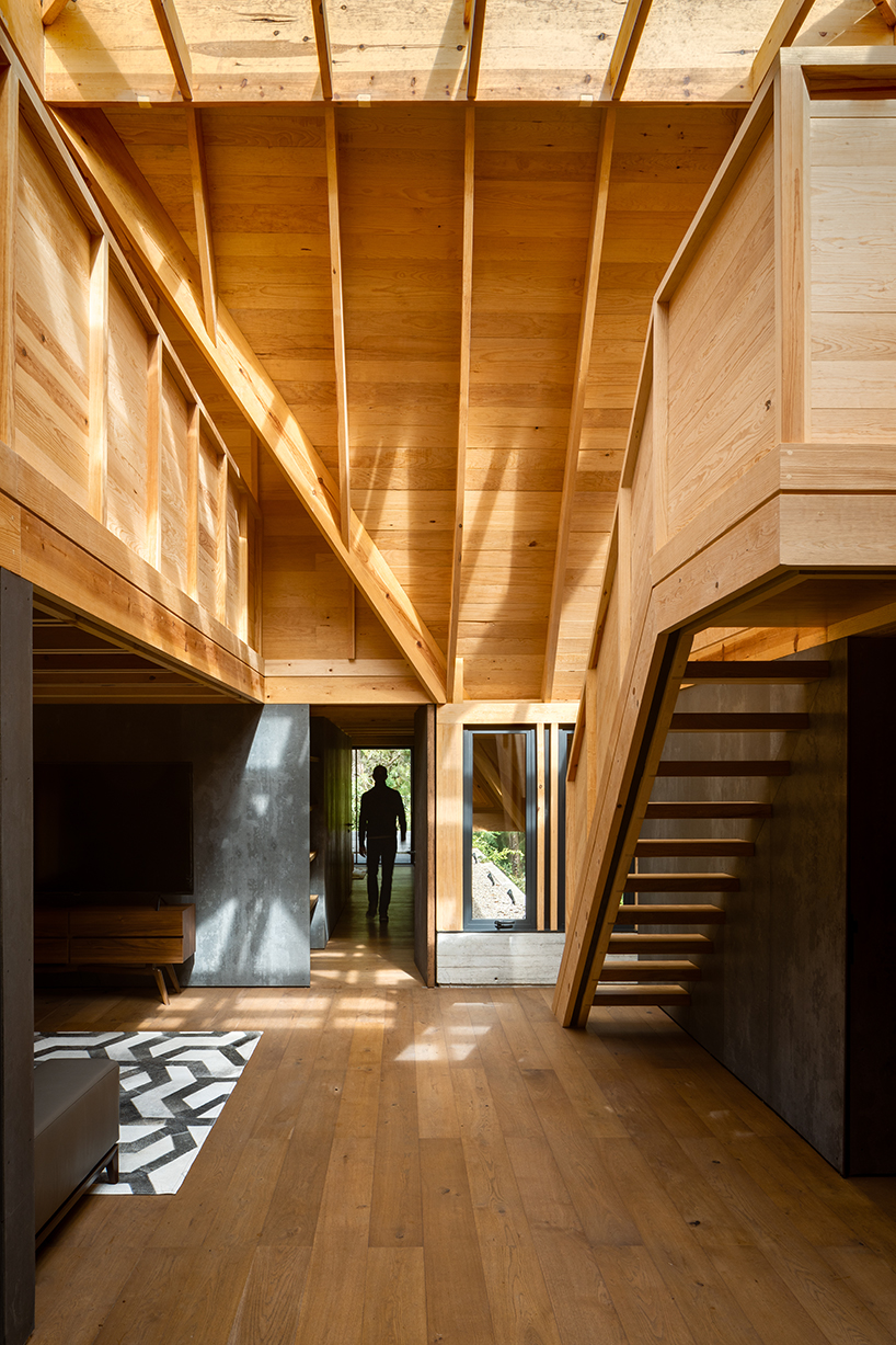 estudio MMX CRA house