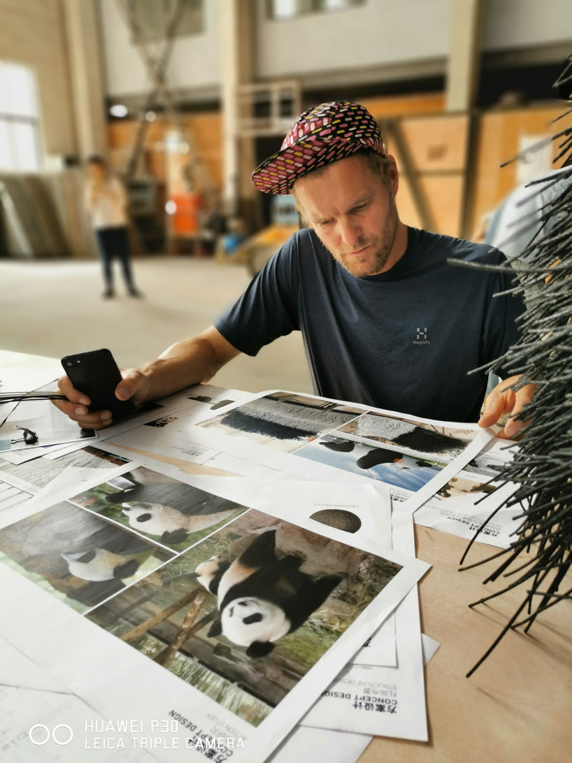 florentijn hofman's giant 'selfie panda' to be installed in dujiangyan, china designboom
