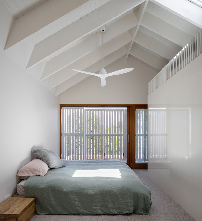 james garvan combines three gabled forms in the façade of north bondi house in australia - 10