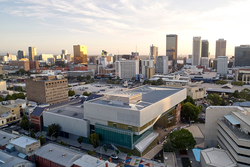oma hassell new museum