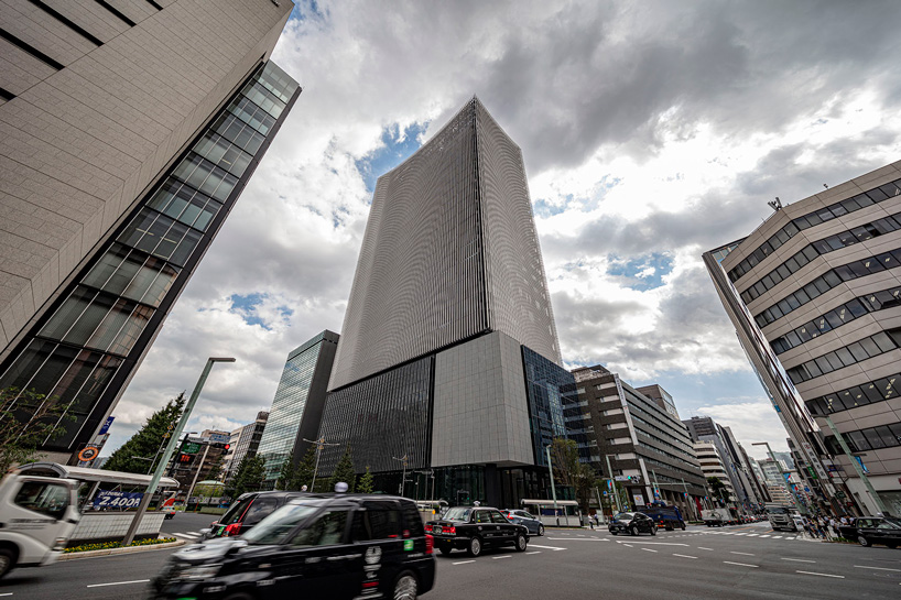 TONERICO:INC's artizon museum balances between openness and intimacy in tokyo