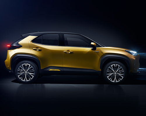 2021 toyota yaris cross electrically bolstered into compact SUV hybrid